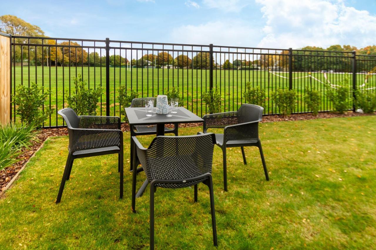 Ferienwohnung Peaceful Park View Townhouse 2 Bed W/Carpark Christchurch Exterior foto