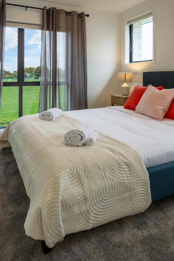 Ferienwohnung Peaceful Park View Townhouse 2 Bed W/Carpark Christchurch Exterior foto